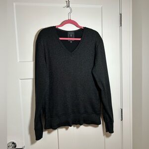 Guess women’s black glitter v neck sweater top